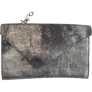 SILVER LEATHER PHONE PURSE WITH STRAP. ELEGANT!!
